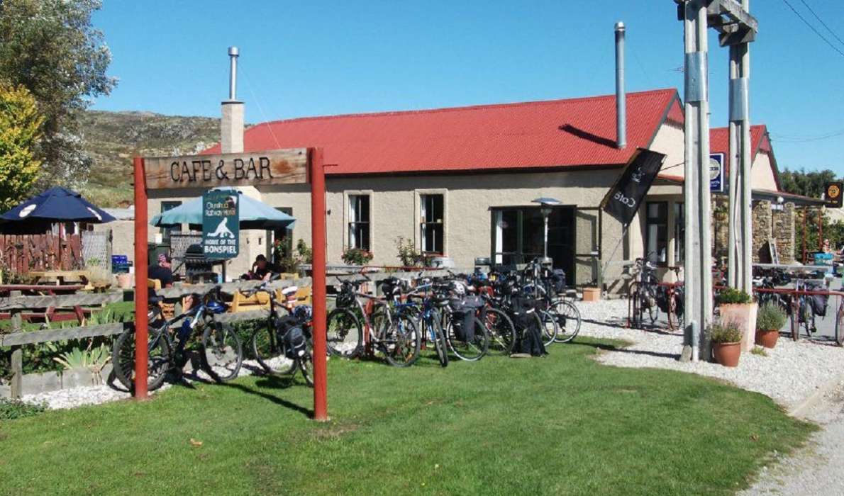 Oturehua Railway Hotel | Central Otago NZ | Central Otago